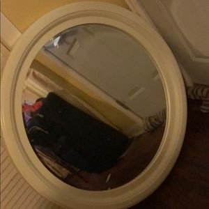 Vanity Mirror, circle